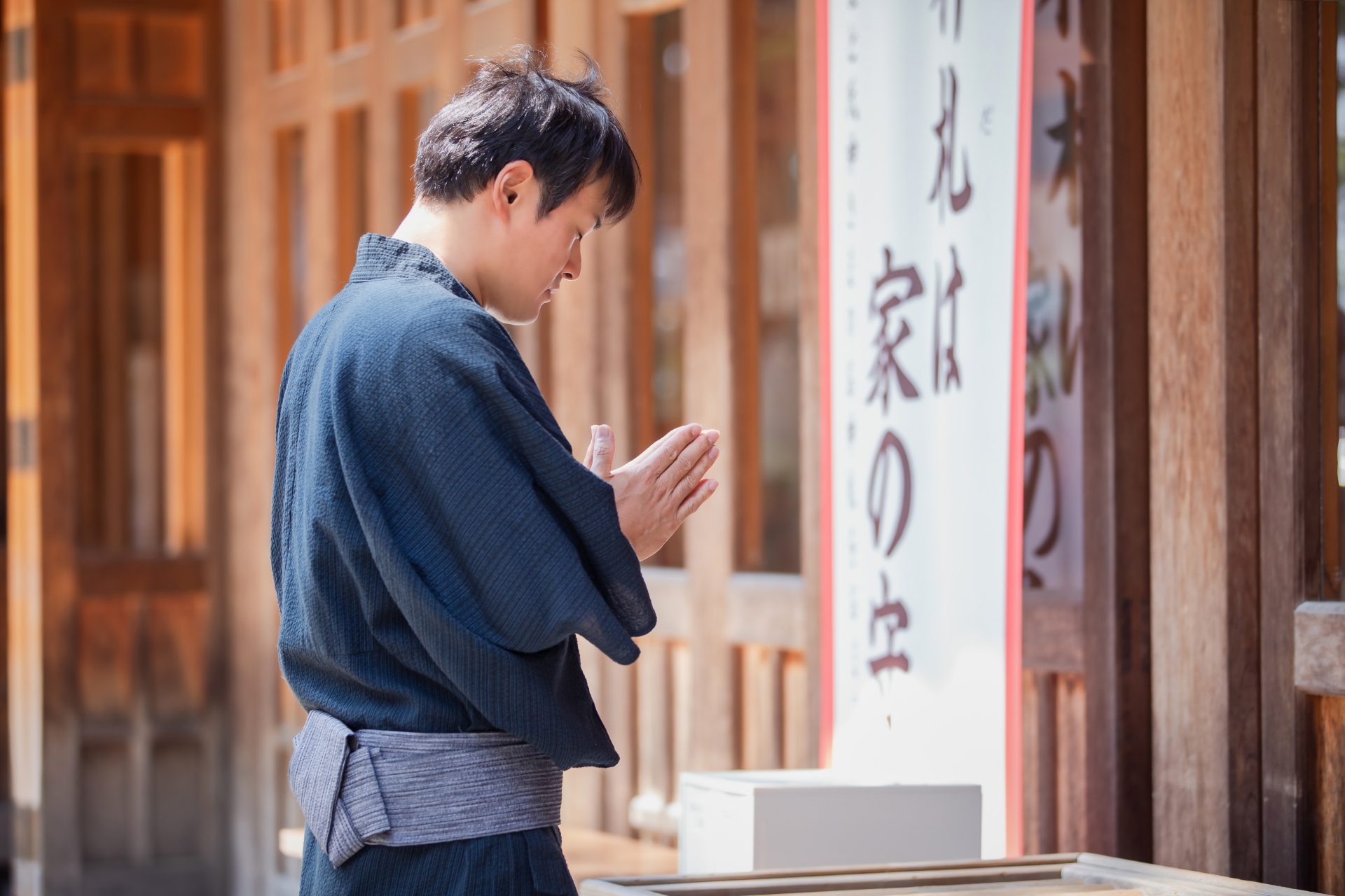 神社　参拝